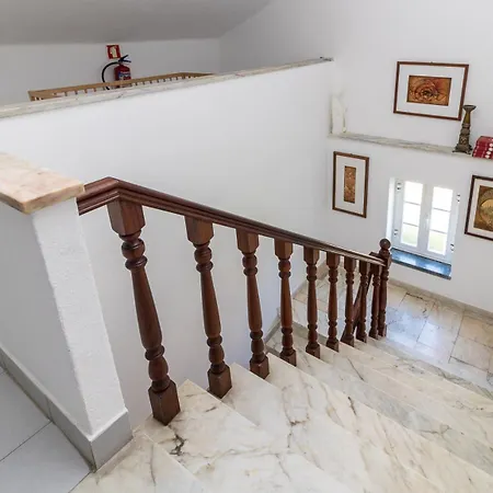 S. Jorge W/private Pool - 5min Holiday home Carvoeira